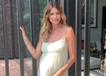 Cristina Chiabotto, shooting col pancione di 9 mesi: manca pochissimo al parto