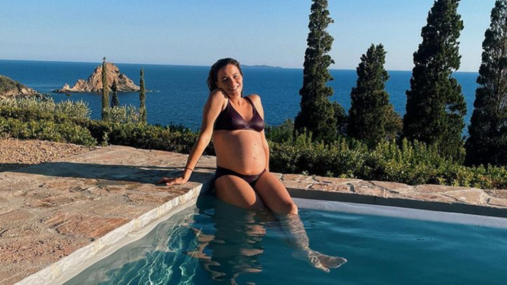 Giusy Buscemi, gravidanza sotto il sole ￼