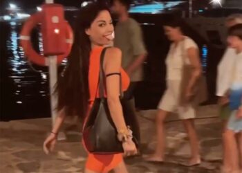 Francesca De Andrè, dopo l'aggressione dell'ex la rinascita parte da Ibiza: foto