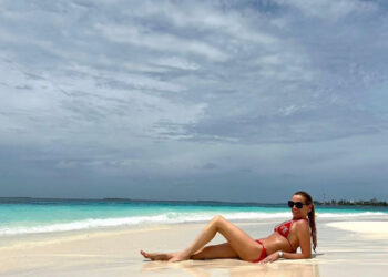 Federica Panicucci, vacanza extra lusso con Bacini e figli alle Maldive: ecco quanto costa il suo resort