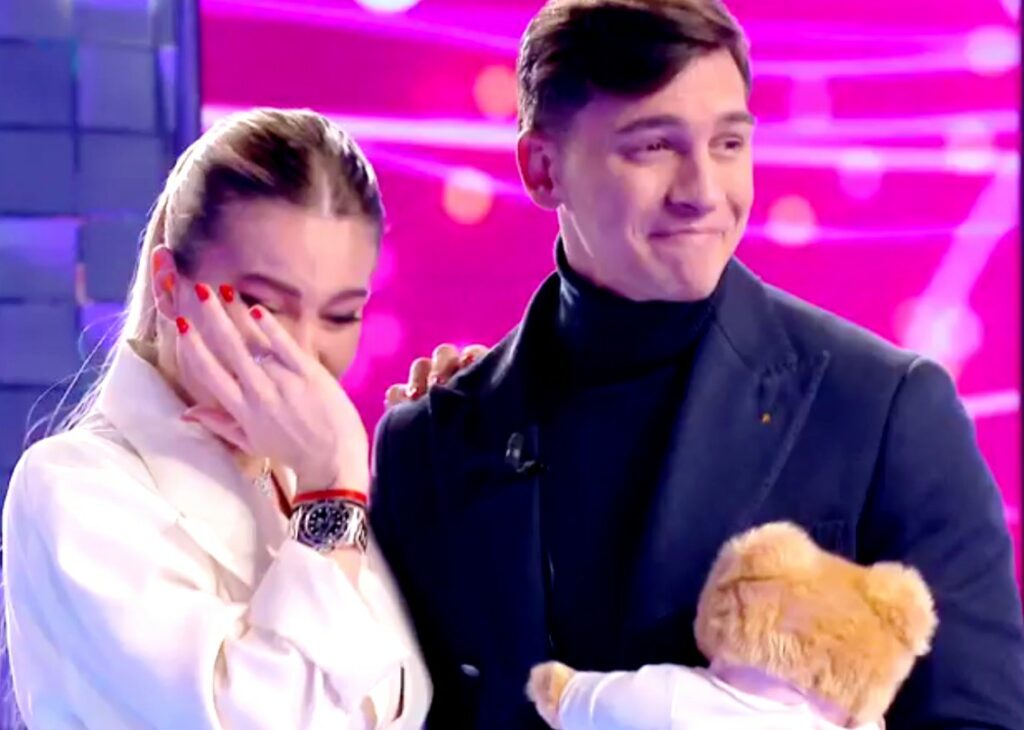 Sophie Codegoni e Alessandro Basciano scoprono se avranno un maschietto o una femminuccia in tv