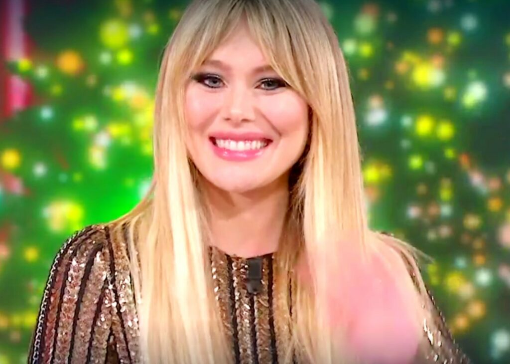 Jasmine Carrisi, figlia di Al Bano e Loredana Lecciso, si esibisce come una diva a Domenica In: guarda Jasmine Carrisi, figlia di Al Bano e Loredana Lecciso, si esibisce come una diva a Domenica In: guarda