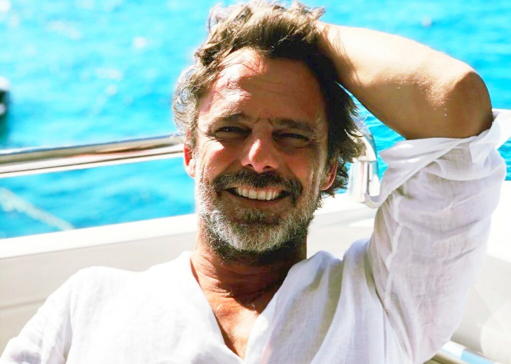 Alessandro Preziosi sul rapporto coi due figli rivela: ''Sono uno ‘scassacaz*i'''