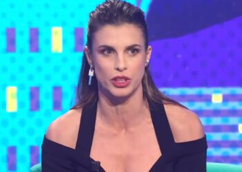 Elisabetta Canalis in tv da Cattelan spiega cosa le piace della vita a Los Angeles: ''Il clima, e poi…''