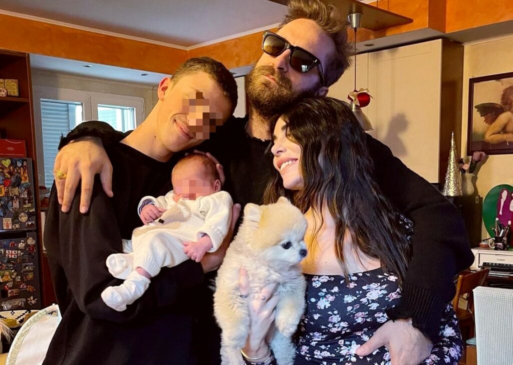 Bianca Atzei e Stefano Corti mostrano la loro tenera famiglia allargata: foto