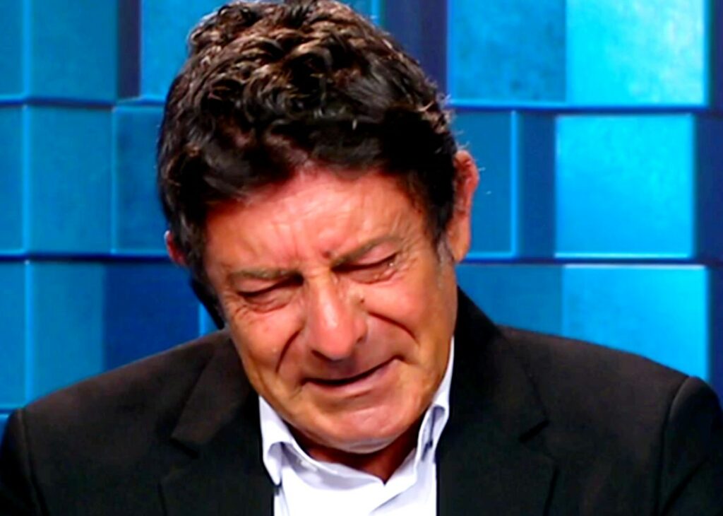 Luca Laurenti piange e si dispera per Maurizio Costanzo: ''Per me era come un padre''