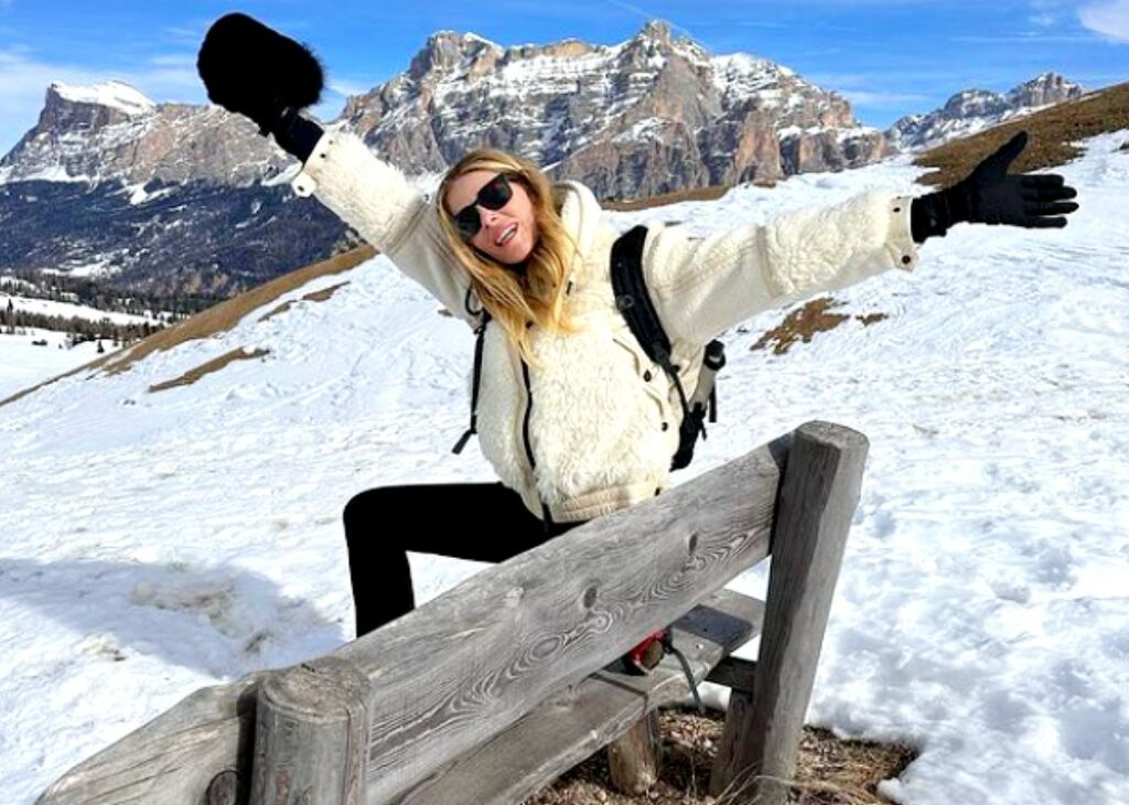 Alessia Marcuzzi da single ha voglia di novità: settimana bianca con la figlia, le foto