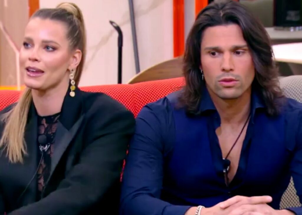 Luca Onestini e Ivana Mrazova al GF Vip ammettono l'attrazione reciproca, ma svelano perché hanno paura di tornare insieme Luca Onestini e Ivana Mrazova al GF Vip ammettono l'attrazione reciproca, ma svelano perché hanno paura di tornare insieme