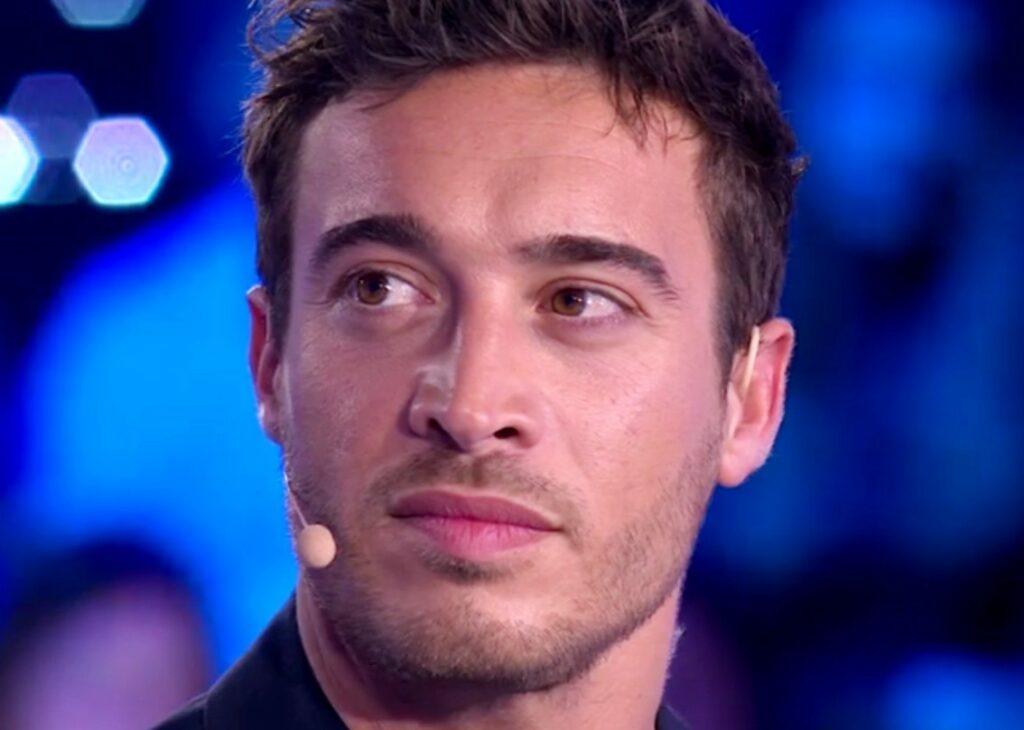 Antonino Spinalbese confessa: ''Con Ginevra Lamborghini può esserci un futuro, ma per me ora c'è un'altra donna'' Antonino Spinalbese confessa: ''Con Ginevra Lamborghini può esserci un futuro, ma per me ora c'è un'altra donna''