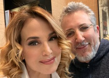 ''Ci siamo perdonati a vicenda'': Barbara d'Urso con una foto annuncia la pace con il potente agente Lucio Presta