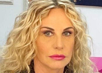 ''Avevo le corna e stavo male'': Antonella Clerici torna a parlare del tradimento del padre di sua figlia