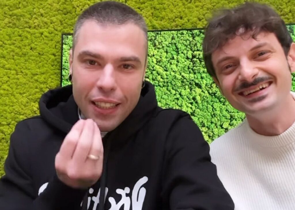 Fedez e Fabio Rovazzi di nuovo insieme dopo il litigio: immagini e motivo Fedez e Fabio Rovazzi di nuovo insieme dopo il litigio: immagini e motivo