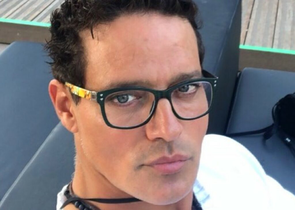 Gabriel Garko e l'omosessualità: ''Non sono d'accordo col coming out'' Gabriel Garko e l'omosessualità: ''Non sono d'accordo col coming out''