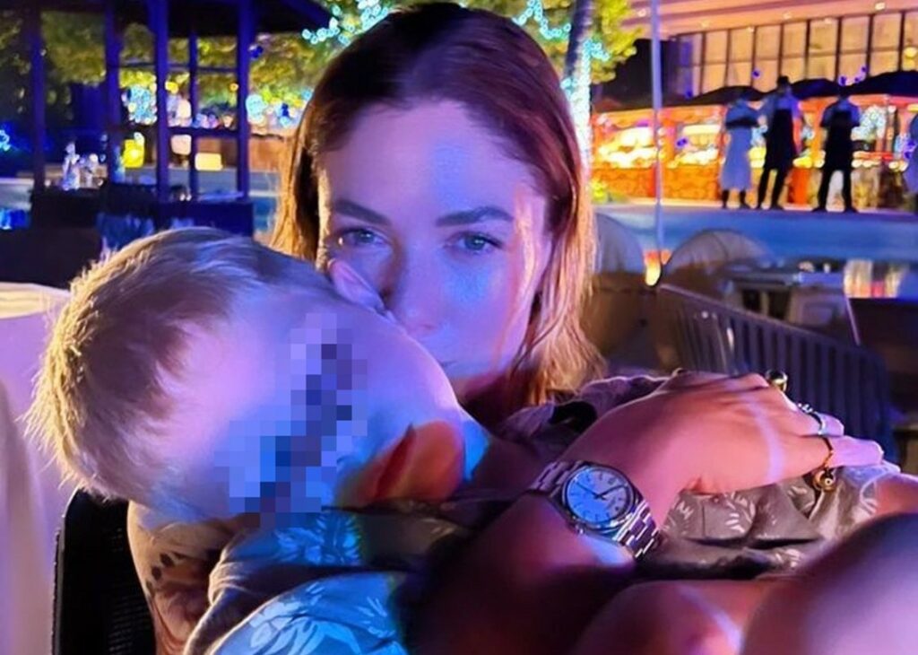 ''Ero arrivata a non provare nulla per mio figlio'': la confessione spiazzante dell'attrice Sarah Felberbaum ''Ero arrivata a non provare nulla per mio figlio'': la confessione spiazzante dell'attrice Sarah Felberbaum