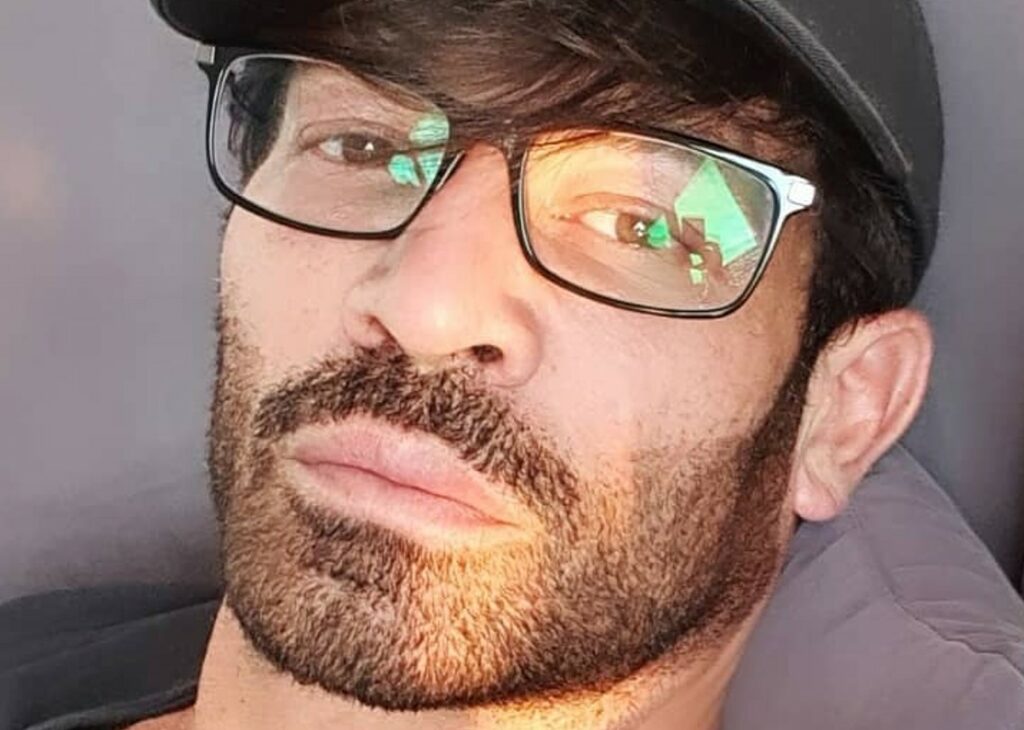 ''Sono in terapia, sto attraversando un momento difficile'': Gianni Sperti spiega perché spesso sembra arrabbiato ''Sono in terapia, sto attraversando un momento difficile'': Gianni Sperti spiega perché spesso sembra arrabbiato