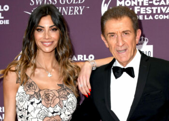 Ezio Greggio e la giovane fidanzata Romina Pierdomenico si sono lasciati! L’annuncio ufficiale