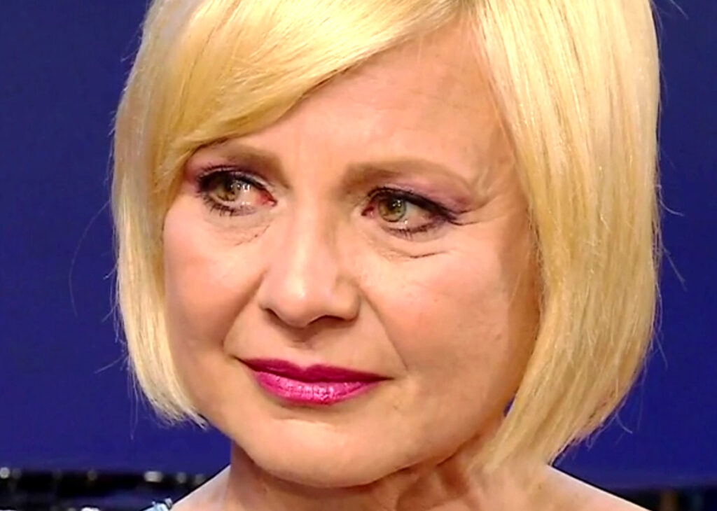 ''Sono stata un'idiota, l'ho ucciso'': Antonella Elia scoppia in lacrime in diretta tv, ecco cos'è successo