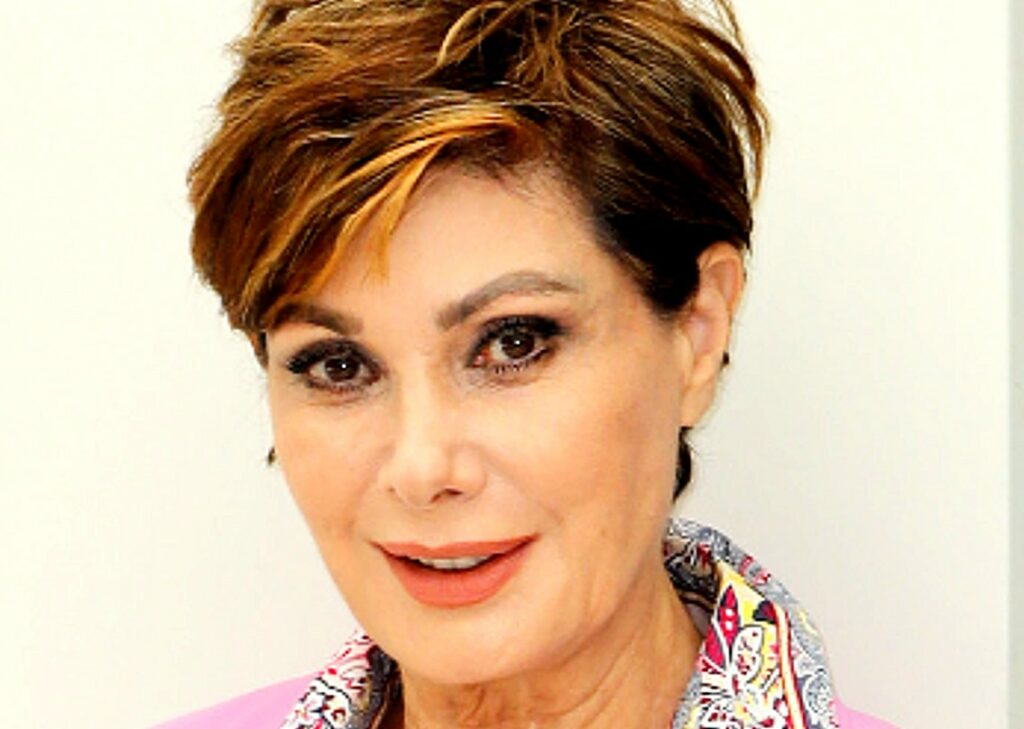 L'attrice cult anni '70 Edwige Fenech non vive più in Italia: ecco dove si è trasferita e perché L'attrice cult anni '70 Edwige Fenech non vive più in Italia: ecco dove si è trasferita e perché