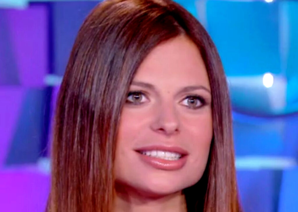 Natalia Mastrota, figlia di Natalia Estrada e Giorgio Mastrota, confessa: ''Ho sofferto di bulimia per 5 anni''. Ecco come l’ha sconfitta