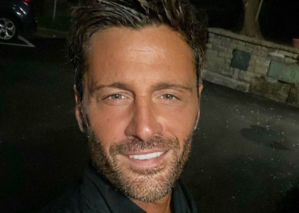 La fissazione per il portafortuna giallo, l’amore per Pamela e le nuove coppie di Temptation: parla Bisciglia