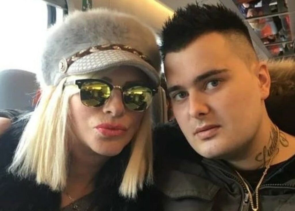 Ilona Staller minacciata con un taser dal figlio Ludwig: convalidato l'arresto del ragazzo