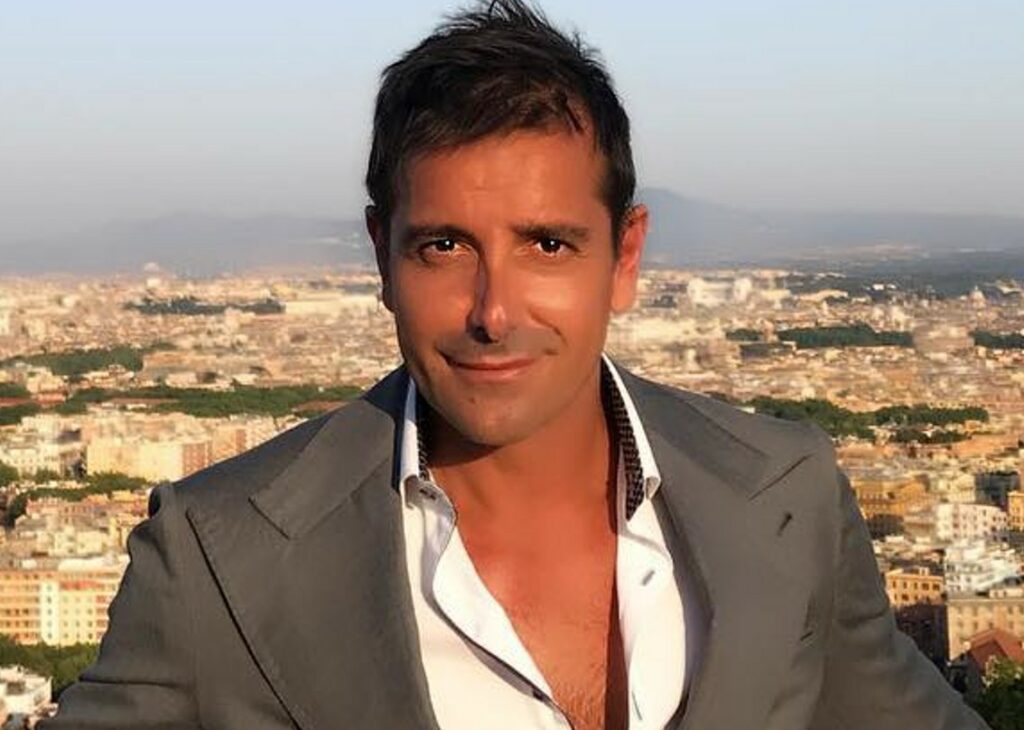 ''Galliani mi tolse 36 milioni per le foto nudo in barca'': Francesco Coco racconta anche della casa comprata a Parigi per la fidanzata ''Galliani mi tolse 36 milioni per le foto nudo in barca'': Francesco Coco racconta anche della casa comprata a Parigi per la fidanzata