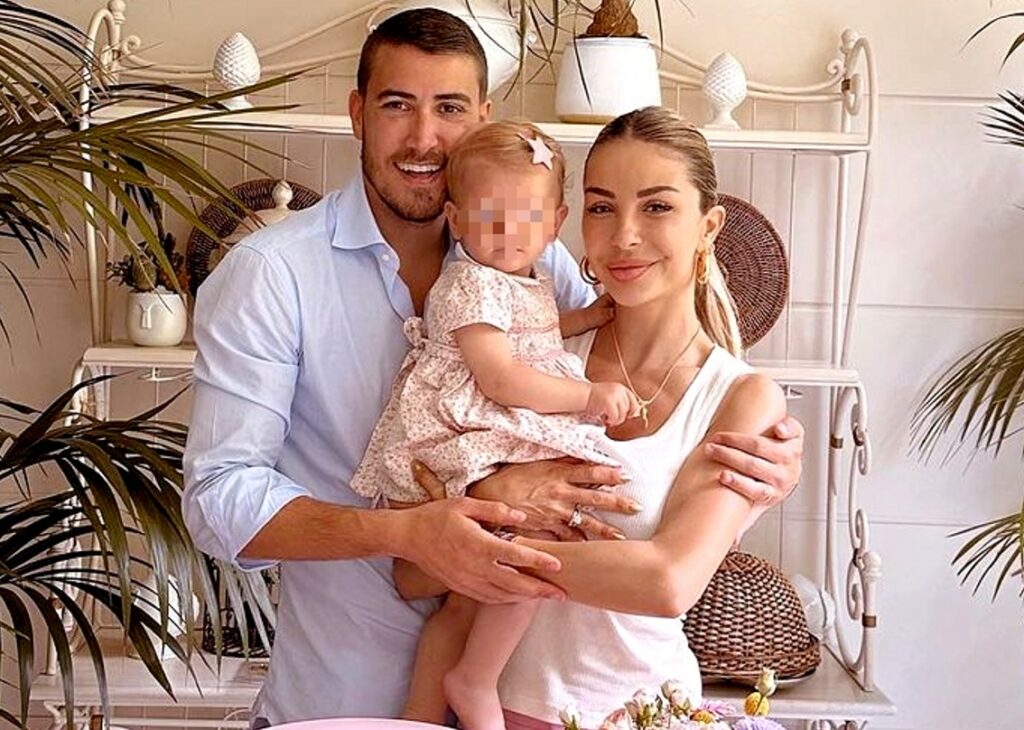 Sabrina Ghio per il primo compleanno della figlia Mia fa le cose in grande: le foto della festa Sabrina Ghio per il primo compleanno della figlia Mia fa le cose in grande: le foto della festa