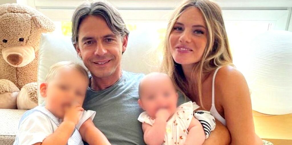Che bella famiglia! Filippo Inzaghi e la compagna Angela Robusti pubblicano la prima foto con la figlia neonata Emilia: guarda Che bella famiglia! Filippo Inzaghi e la compagna Angela Robusti pubblicano la prima foto con la figlia neonata Emilia: guarda