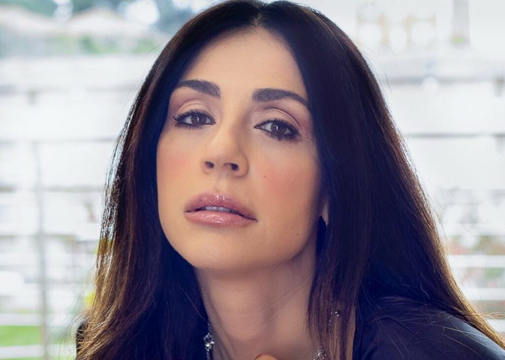 Raffaella Mennoia, deus ex machina di 'Temptation Island', rivela come ha iniziato per caso a lavorare in tv Raffaella Mennoia, deus ex machina di 'Temptation Island', rivela come ha iniziato per caso a lavorare in tv