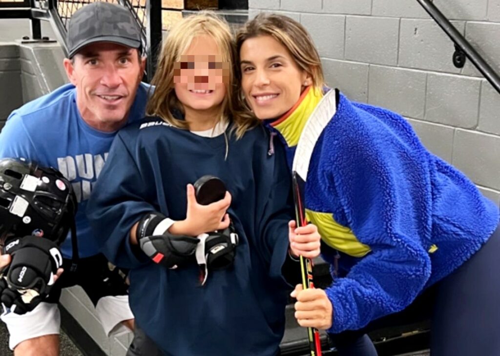 Elisabetta Canalis pubblica la prima foto con Brian Perri dopo il divorzio: lei e il medico con la figlia Skyler Elisabetta Canalis pubblica la prima foto con Brian Perri dopo il divorzio: lei e il medico con la figlia Skyler