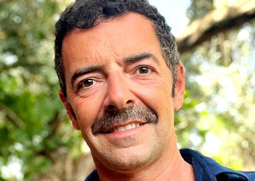 ''Ho sentito un calcio nello stomaco'': il conduttore de 'La Vita in Diretta' Alberto Matano parla del coming out ''Ho sentito un calcio nello stomaco'': il conduttore de 'La Vita in Diretta' Alberto Matano parla del coming out