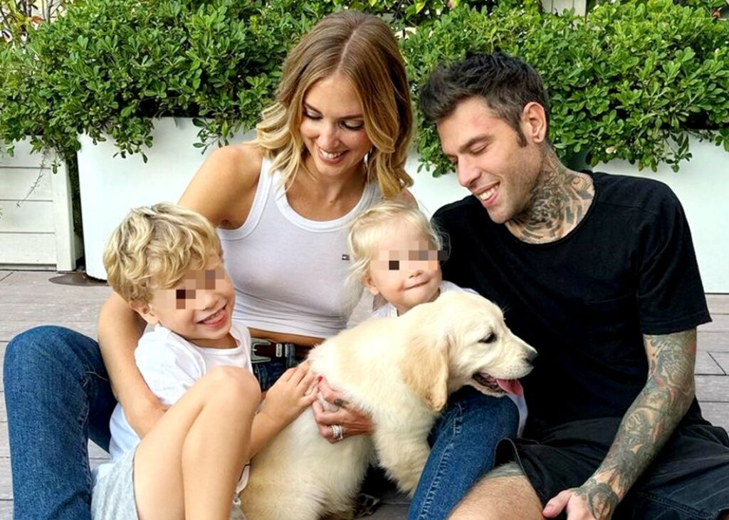 Chiara Ferragni e Fedez prendono un nuovo cane a meno di 2 mesi dalla morte di Matilda: razza e nome Chiara Ferragni e Fedez prendono un nuovo cane a meno di 2 mesi dalla morte di Matilda: razza e nome