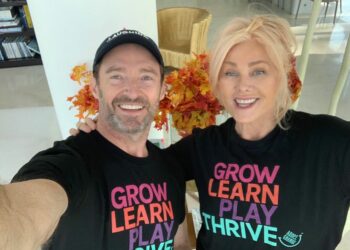 Hugh Jackman divorzia dopo 30 anni di matrimonio dalla moglie Deborra: l’annuncio