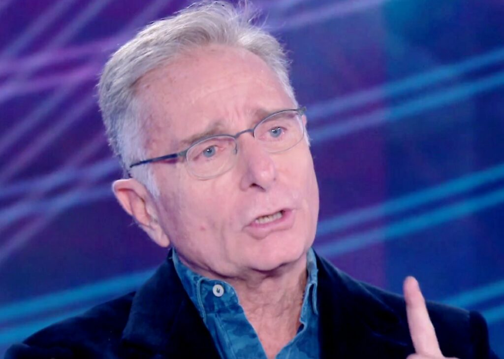 ''La vita è piena di sorprese'': Paolo Bonolis lascia intendere che tra lui e Sonia Bruganelli le cose potrebbero cambiare… ''La vita è piena di sorprese'': Paolo Bonolis lascia intendere che tra lui e Sonia Bruganelli le cose potrebbero cambiare…