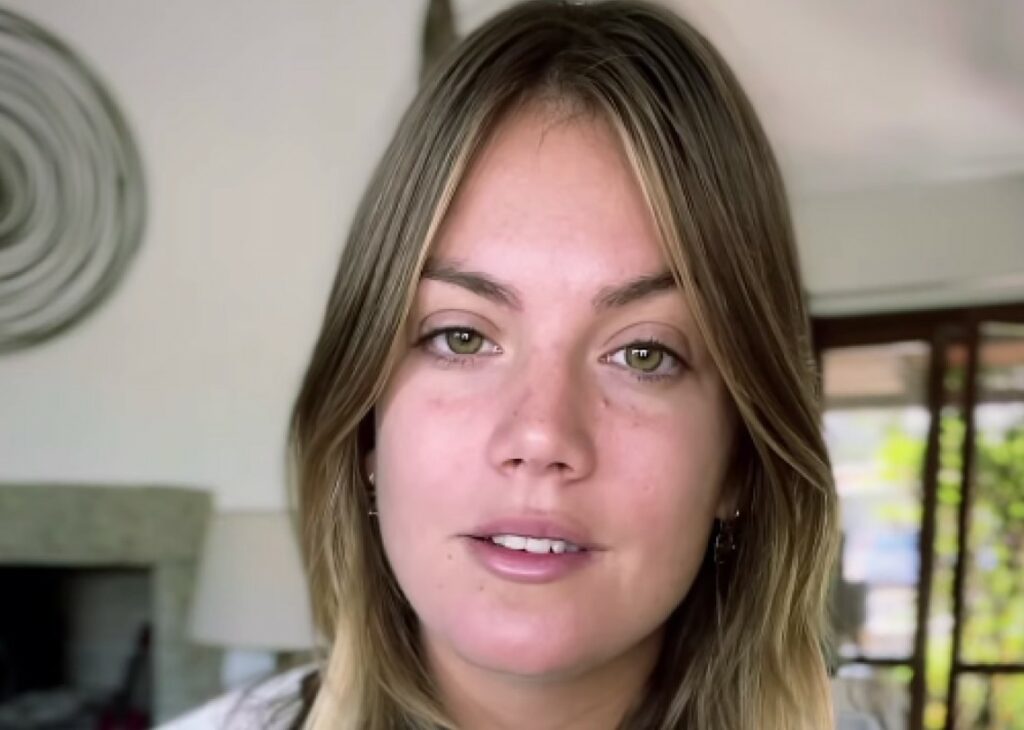 ''Certe cose non sono fatte per essere portate in tv'': Alice De André lancia stoccata alla sorella Francesca ''Certe cose non sono fatte per essere portate in tv'': Alice De André lancia stoccata alla sorella Francesca