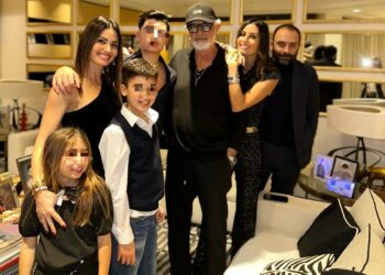 Elisabetta Gregoraci riunisce tutta la famiglia a Roma prima del Natale: c'è anche Flavio Briatore con Nathan Falco