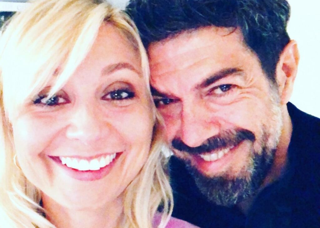 ''Abbiamo ognuno la password del telefono dell’altro'': Anna Ferzetti parla del rapporto col compagno Pierfrancesco Favino ''Abbiamo ognuno la password del telefono dell’altro'': Anna Ferzetti parla del rapporto col compagno Pierfrancesco Favino