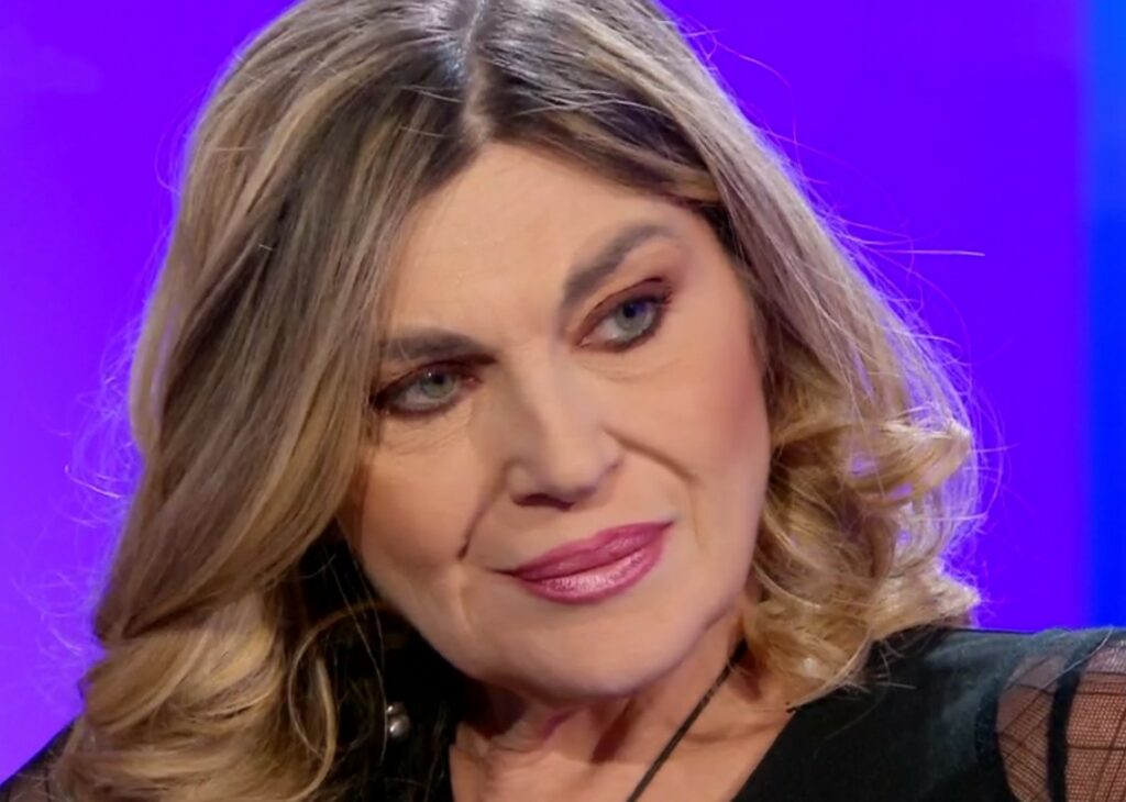 ''Mi hanno arrestato mentre stavo tornando a casa, giusto che pagassi'': Nadia Rinaldi racconta del suo arresto in tv ''Mi hanno arrestato mentre stavo tornando a casa, giusto che pagassi'': Nadia Rinaldi racconta del suo arresto in tv