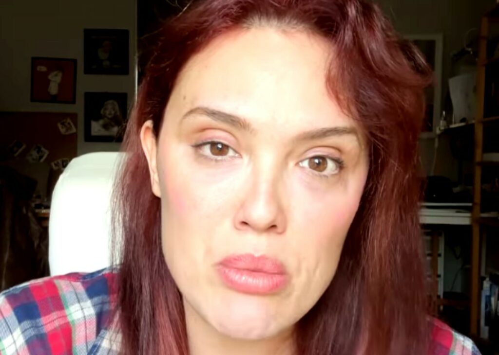 Ritrovata la sorella minorenne di Micol Ronchi, ex valletta di Piero Chiambretti, che era scomparsa da 9 giorni: l’annuncio