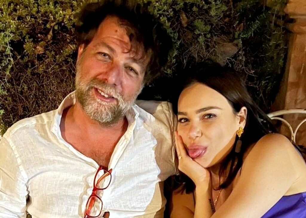 Romina Carrisi ha partorito! Per il figlio scelto un nome davvero insolito: ecco come si chiama Romina Carrisi ha partorito! Per il figlio scelto un nome davvero insolito: ecco come si chiama