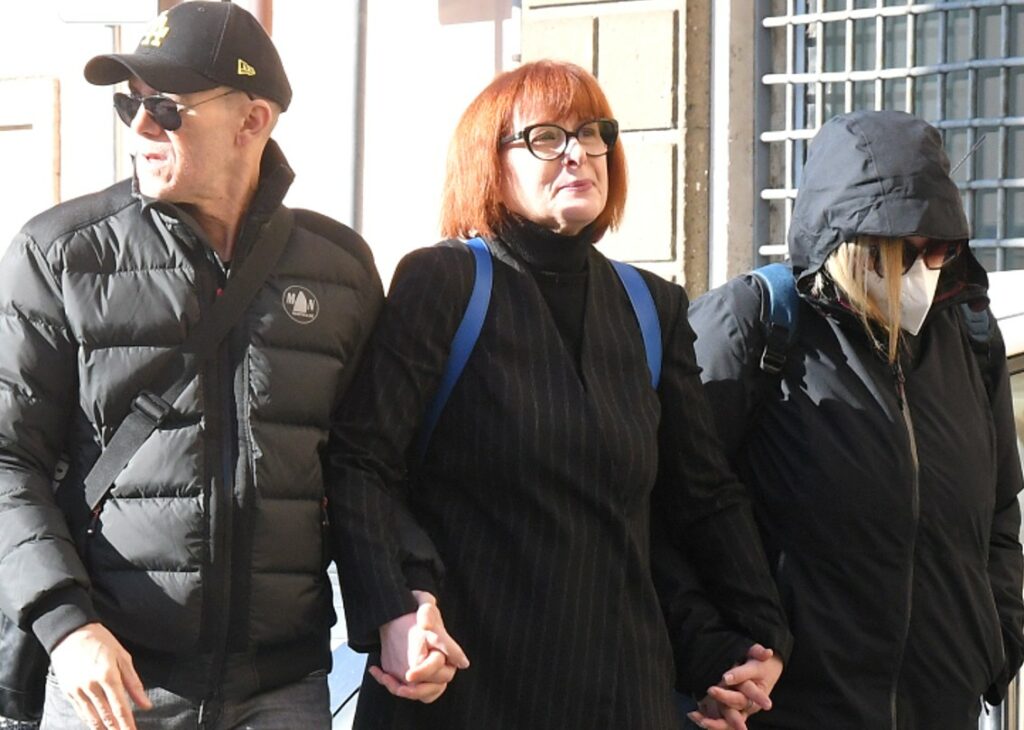 ''Se ne è andata da questo mondo senza neanche una casa di proprietà'': le parole della figlia di Sandra Milo alla camera ardente