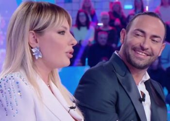 ''Ci conoscevamo da soli due mesi'': Manila Nazzaro in tv rivela come ha ricevuto la proposta di nozze da Stefano Oradei