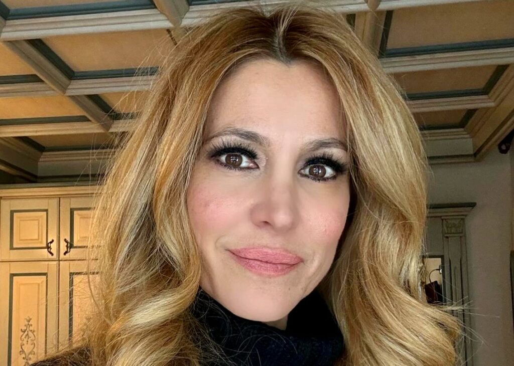 ''Vorrei non essere maniacale nell’accumulo'': Adriana Volpe svela l'assurdo motivo per cui ha comprato una seconda casa