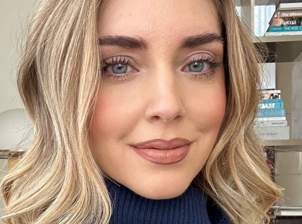 ''Grazie a chi non vuole affossare ma aiutare'': Chiara Ferragni torna sui social dopo due settimane, il suo messaggio ''Grazie a chi non vuole affossare ma aiutare'': Chiara Ferragni torna sui social dopo due settimane, il suo messaggio