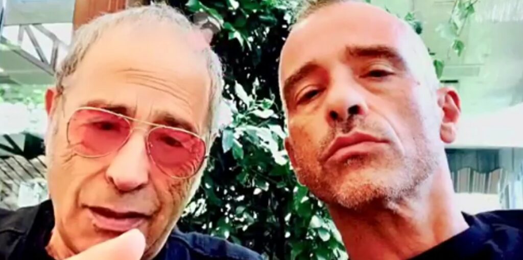 ''Non riesco a trattenere le lacrime'': Aurora Ramazzotti annuncia la morte del nonno Rodolfo, padre di Eros ''Non riesco a trattenere le lacrime'': Aurora Ramazzotti annuncia la morte del nonno Rodolfo, padre di Eros