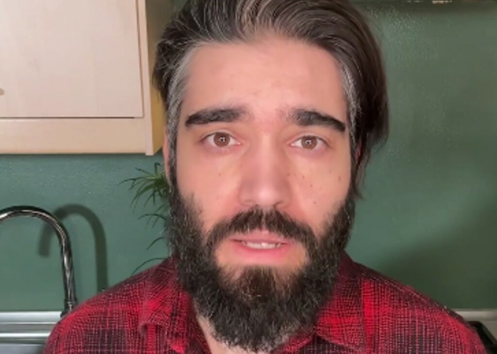 ''Non mi vedrete più in onda'': Lorenzo Biagiarelli rompe il silenzio sulla vicenda della ristoratrice e fa un annuncio che colpisce ''Non mi vedrete più in onda'': Lorenzo Biagiarelli rompe il silenzio sulla vicenda della ristoratrice e fa un annuncio che colpisce