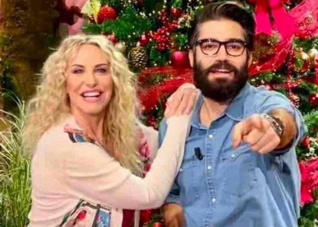 ''Gli vorrò sempre bene'': Antonella Clerici parla di Lorenzo Biagiarelli, compagno della Lucarelli, dopo la fine della loro collaborazione ''Gli vorrò sempre bene'': Antonella Clerici parla di Lorenzo Biagiarelli, compagno della Lucarelli, dopo la fine della loro collaborazione