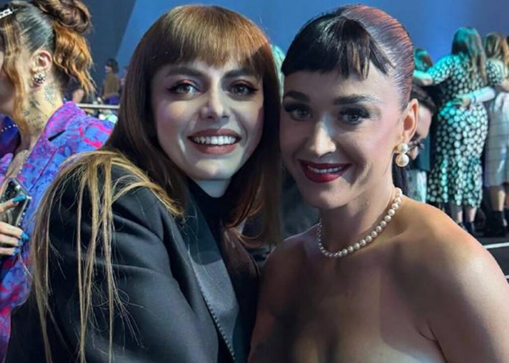 Annalisa rivela cosa si sono dette con Katy Perry l'altra sera a Los Angeles durante il loro primo incontro: le sue parole Annalisa rivela cosa si sono dette con Katy Perry l'altra sera a Los Angeles durante il loro primo incontro: le sue parole