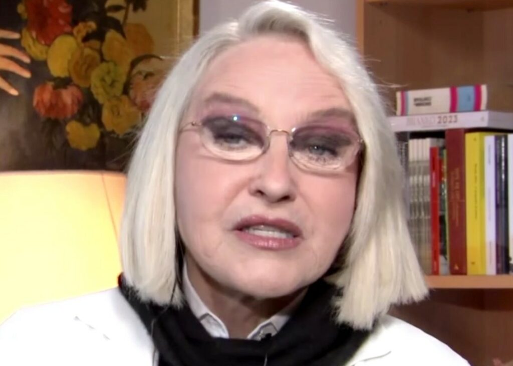 ''Ci dobbiamo sbrigare a togliere il tumore, ma ho un po' di strizza, paura'': Eleonora Giorgi domani in sala operatoria, il racconto ''Ci dobbiamo sbrigare a togliere il tumore, ma ho un po' di strizza, paura'': Eleonora Giorgi domani in sala operatoria, il racconto