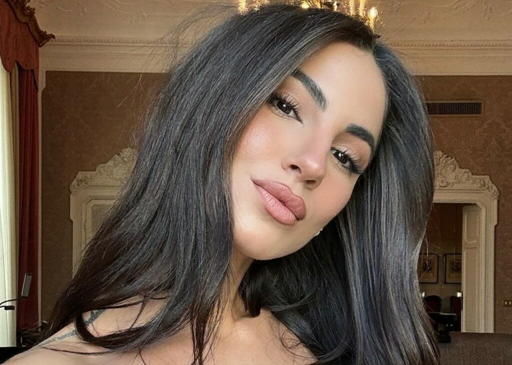 ''Guadagnavo 1200 euro al mese come commessa'': Giulia De Lellis ora ha aperto la sua azienda con mezzo milione di euro, il racconto